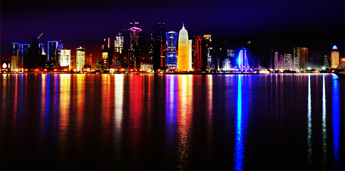 Doha_Qatar_skyline_at_night_Sept_2012