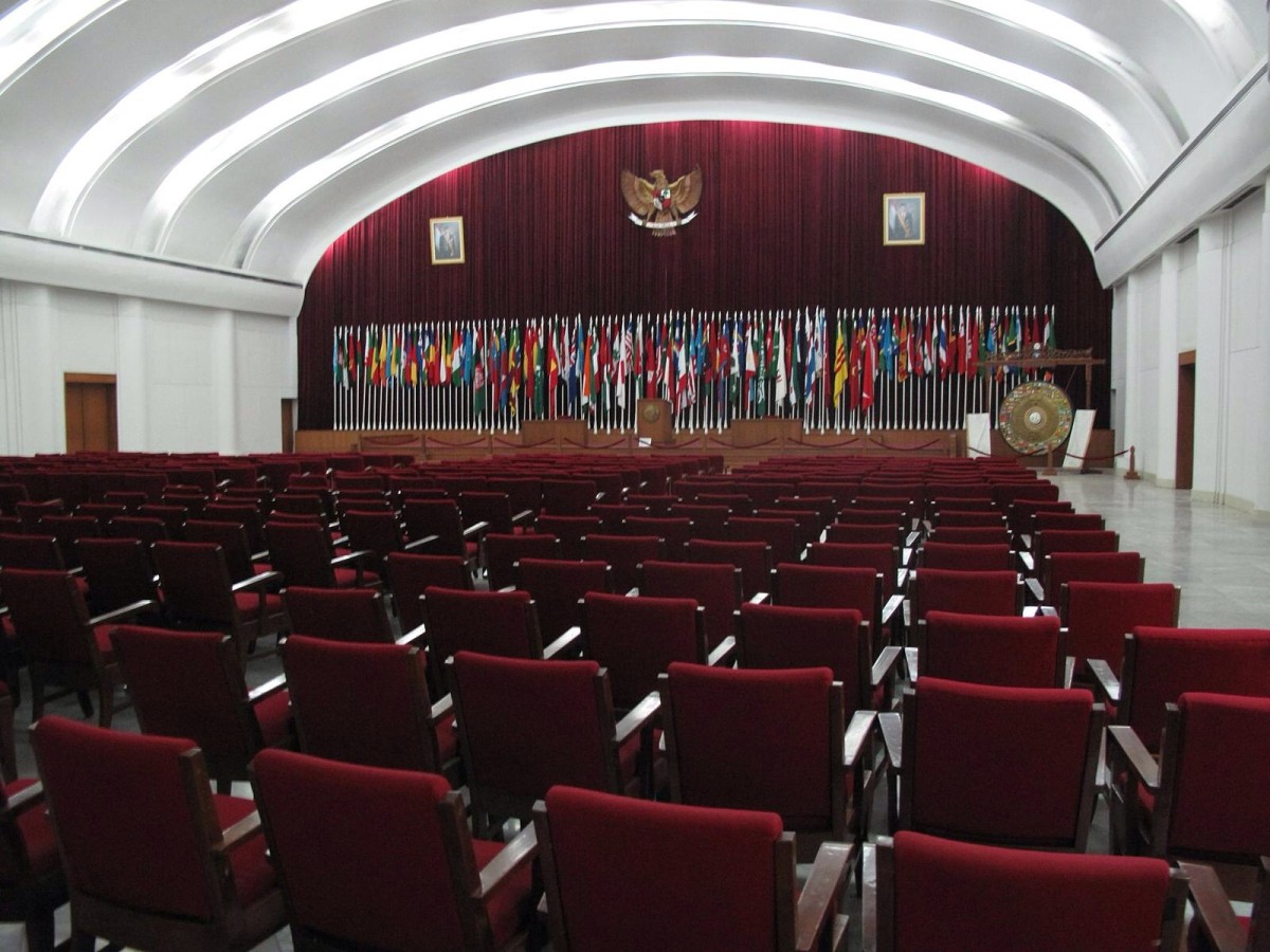 Aamir Mufti, "The Late Style of Bandung Humanism"