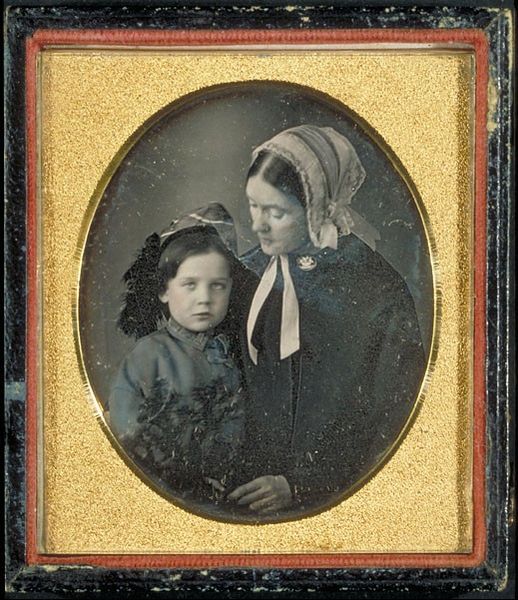 518px-Daguerreotype_Lydia_Jackson_Emerson_and_Edward_Waldo_Emerson_1840